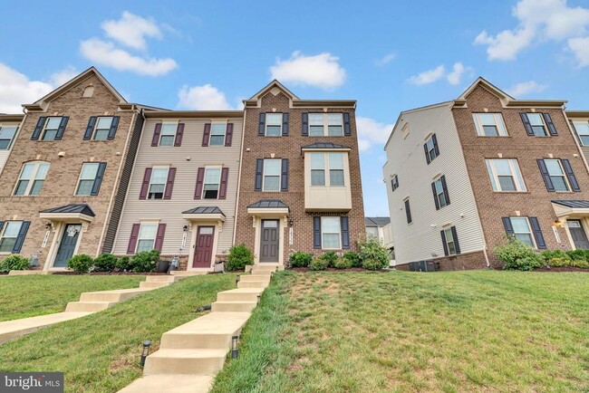 Building Photo - 14737 Earl Mitchell Ave