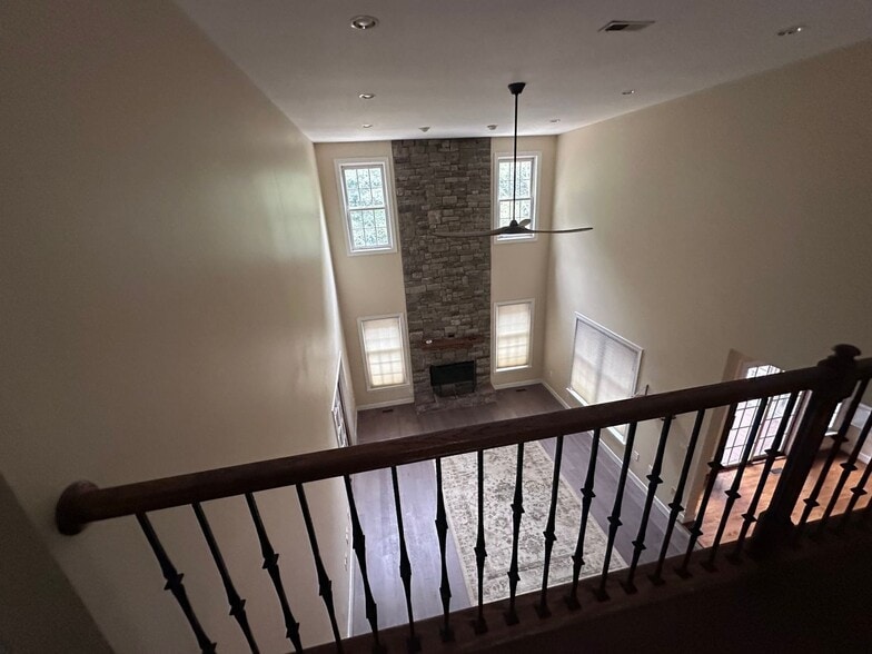 Building Photo - 10205 Chinkapin Dr
