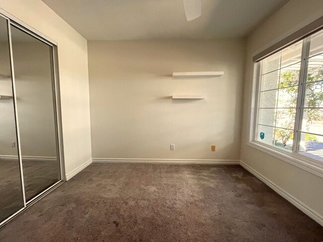 Building Photo - Most Charming Home in La Costa