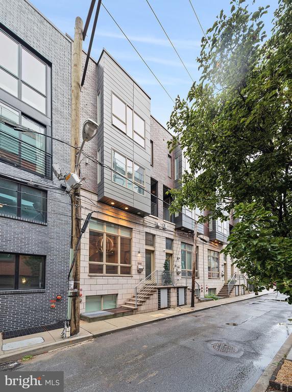 Building Photo - 1332 Kater St