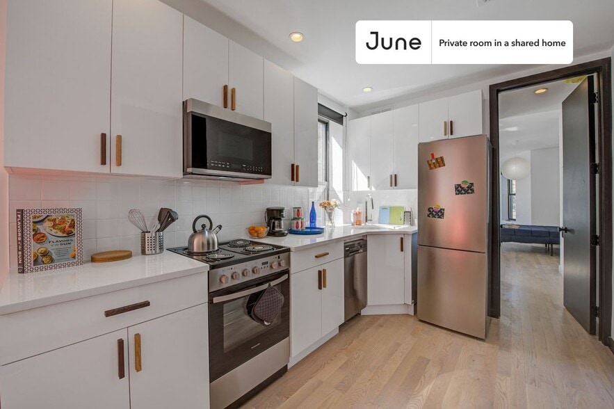 Building Photo - Harmonious ROOM at The Maison Suydam