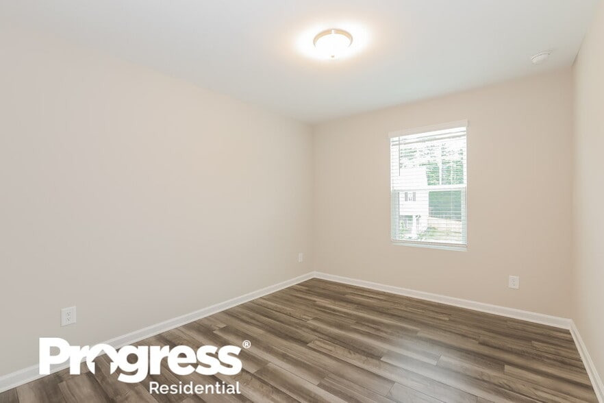 Building Photo - 4064 Kendrick Cir