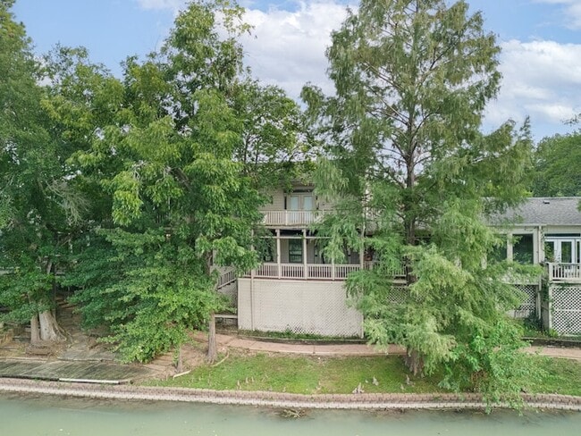 Building Photo - 12660 Briar Patch Dr