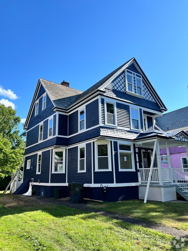 Building Photo - 22 Woronoco Ave