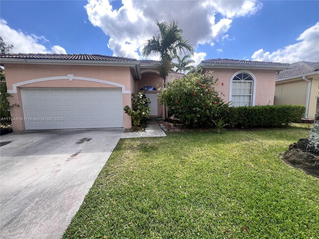 Primary Photo - 635 SE 28th Ln