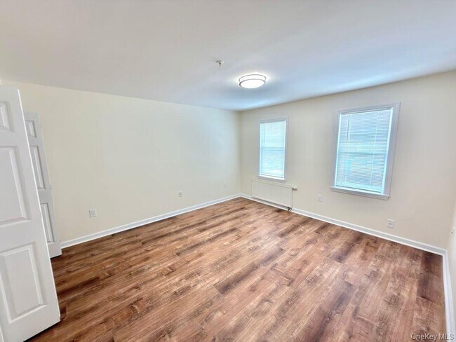 Building Photo - 1870 Baldwin Rd