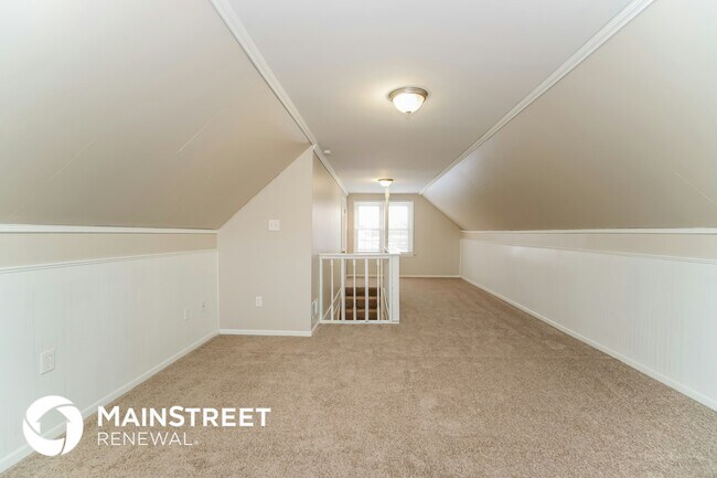 Building Photo - 494 Eldon Ave