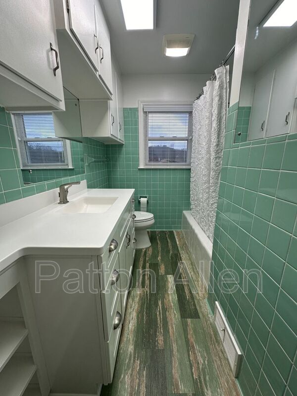 Building Photo - 35 Olivette Rd