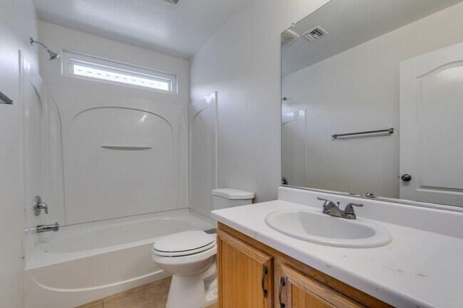 Building Photo - Remodeled 3-Bedroom Home with Loft.
