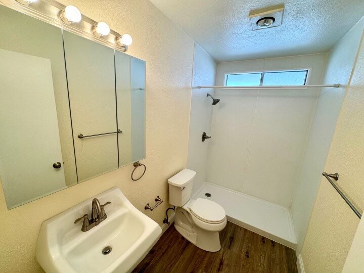 Building Photo - 1837 Mendocino St