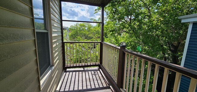 Building Photo - Spacious Gorgeous Cambridgeport 4 Bed! Ava...