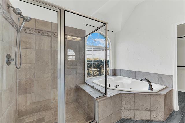 Building Photo - 1010 Westwood Ct