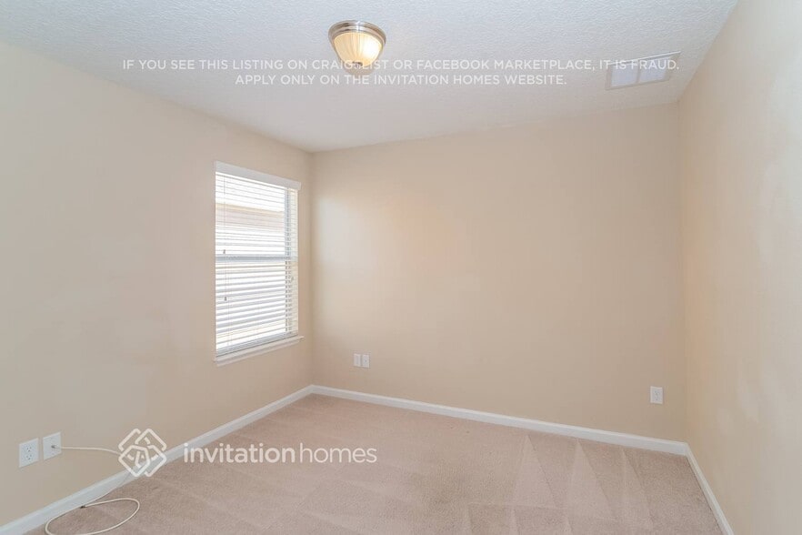 Building Photo - 517 Southwood Way