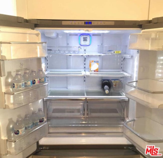 Building Photo - 4922 Genevieve Ave