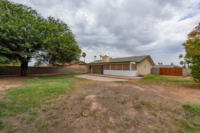 Building Photo - 3477 E Cuadrilla Ln