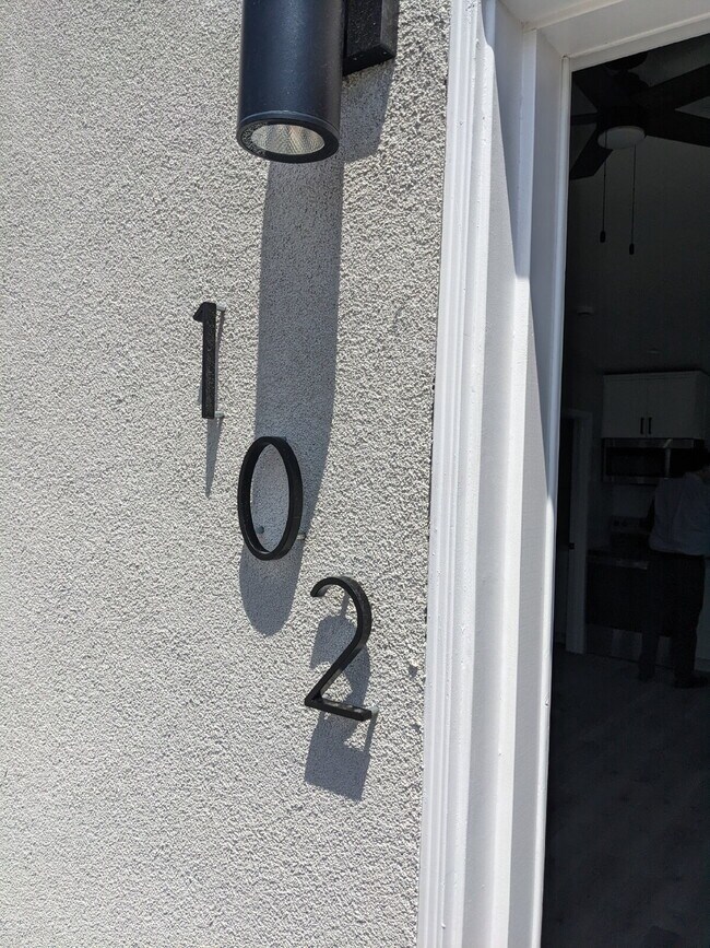 Building Photo - Brand New Constructed 1 Bed / 1 Bath – Sch...