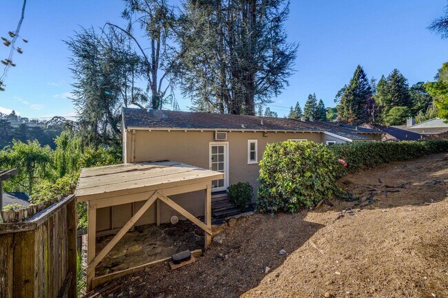Building Photo - 5608 Colton Blvd