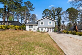 Building Photo - 1595 Sugarmaple Ln SW
