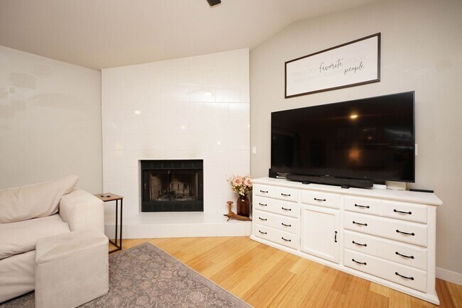 Building Photo - Great Location in Niceville