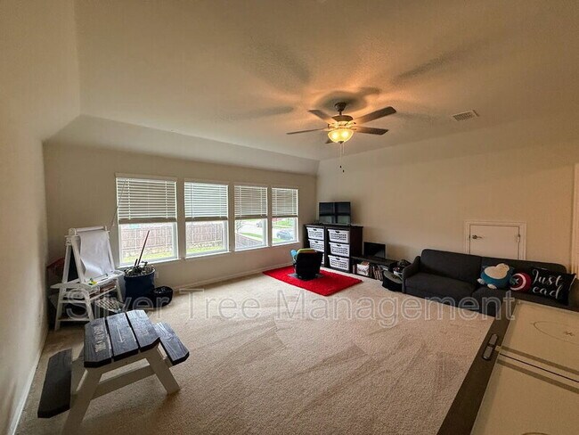 Building Photo - 1109 Pinnacle Ridge Rd