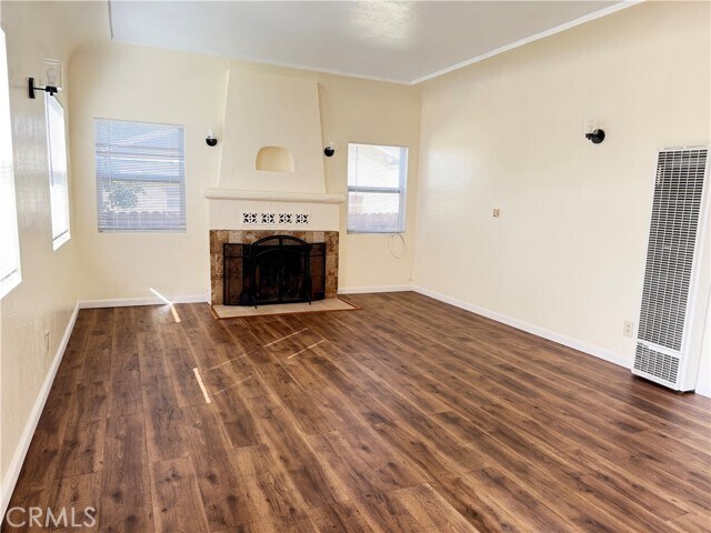 Building Photo - 1011 E 65th St