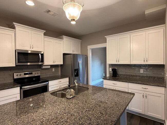 Building Photo - Beautiful Craftsman Style 2 Story Home in Parkerson`s Mill