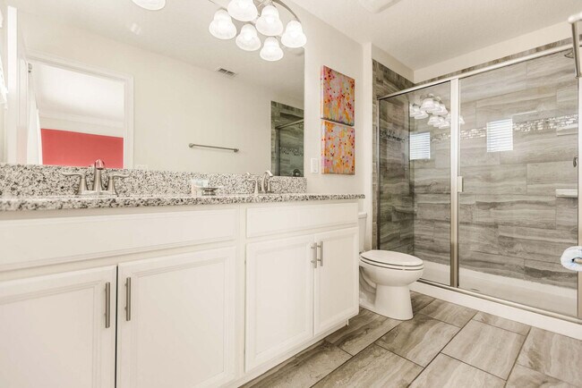 Building Photo - 4718 Kings Castle Cir