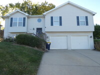 Building Photo - Gorgeous Home in Park Hill School District