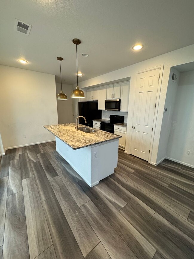 Building Photo - Newly Built Duplex Townhome Available in A...