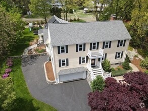 Building Photo - 22 Amberwood Dr