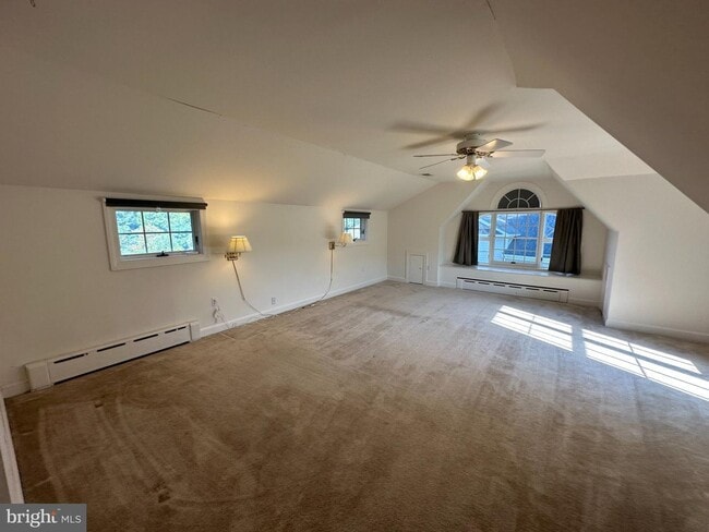 Building Photo - 1832 Birch Rd