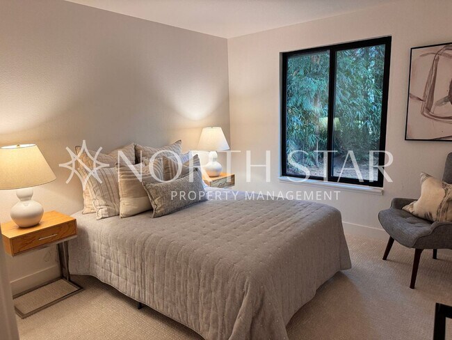 Building Photo - Remodeled Single Level Living.