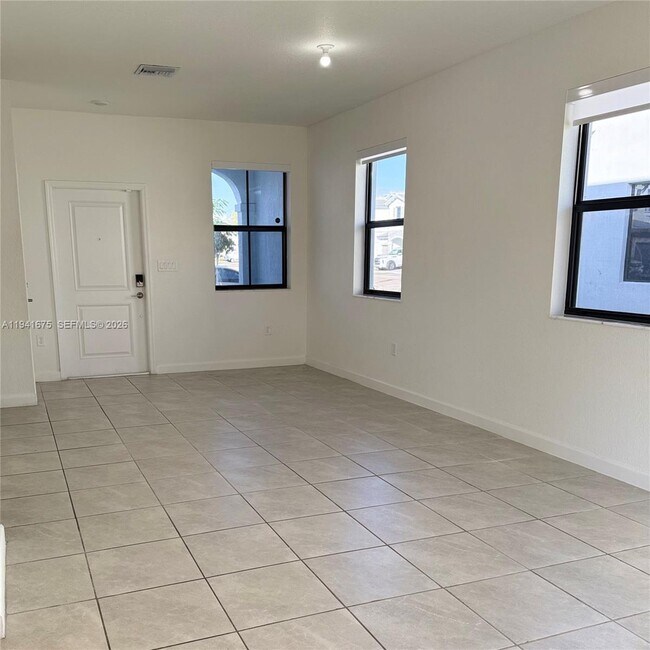 Building Photo - 13370 SW 287th Ter