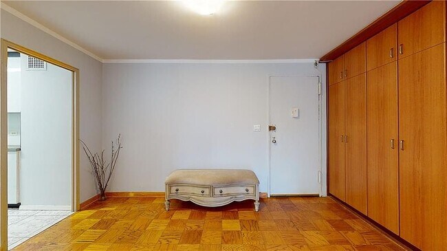 Building Photo - 35 Seacoast Terrace