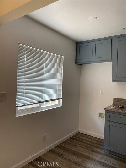 Building Photo - 1751 N Orizaba Ave