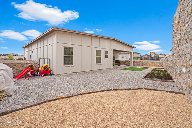 Building Photo - 12405 Northumberg Dr