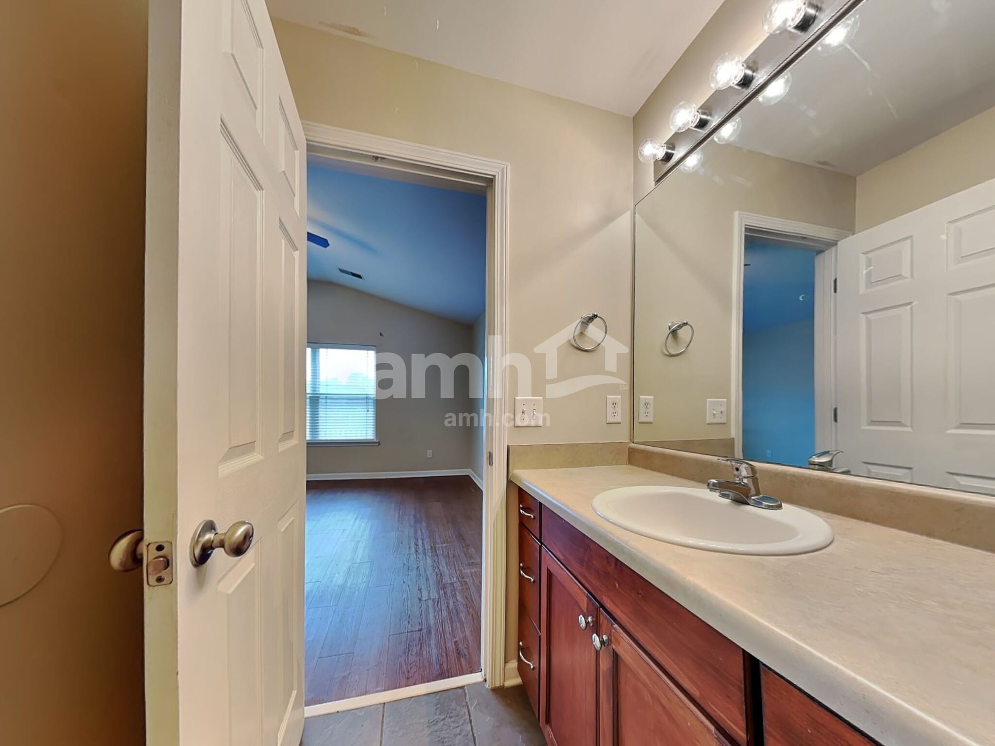 Building Photo - 116 Spring Lakes Dr