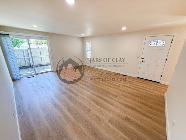 Building Photo - Campbell Duplex- #2025-1764