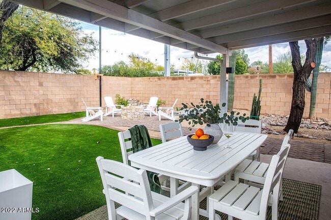 Building Photo - 1148 E Glenn Dr