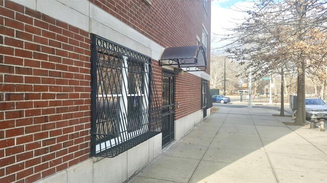 Primary Photo - 1425 Crotona Ave