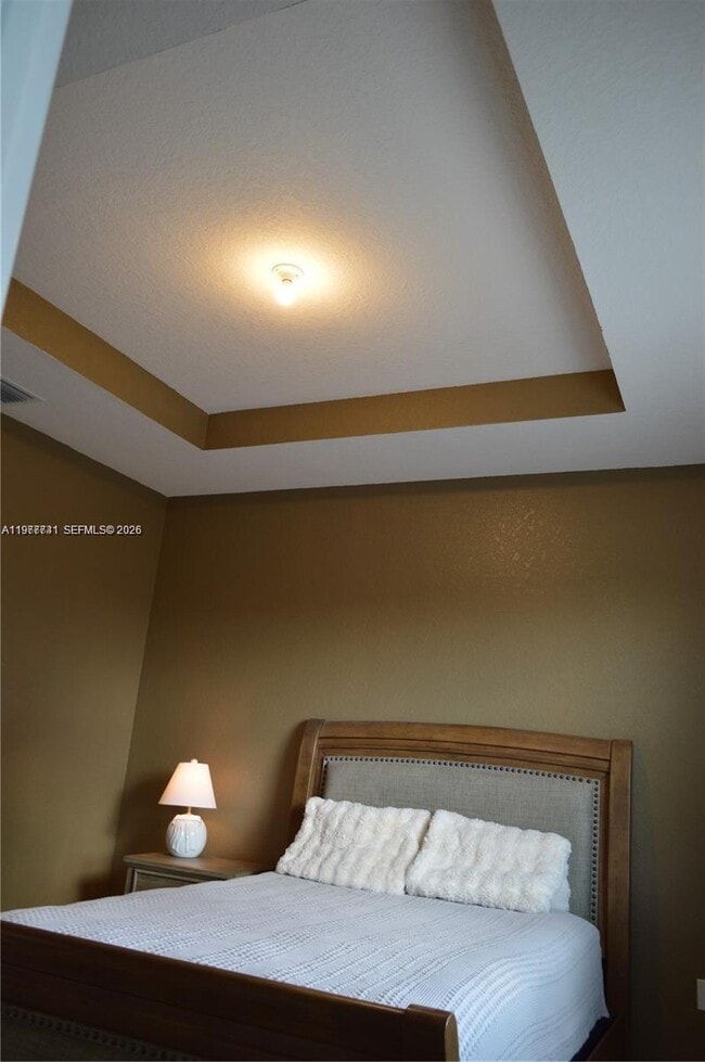 Building Photo - 1522 SE 26th Ter