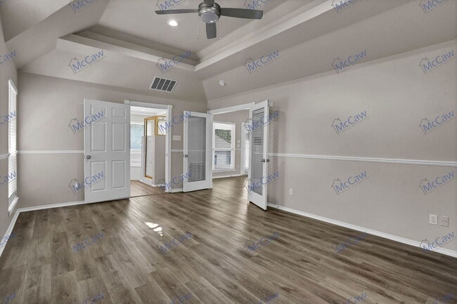 Building Photo - 6113 Lantana Ln