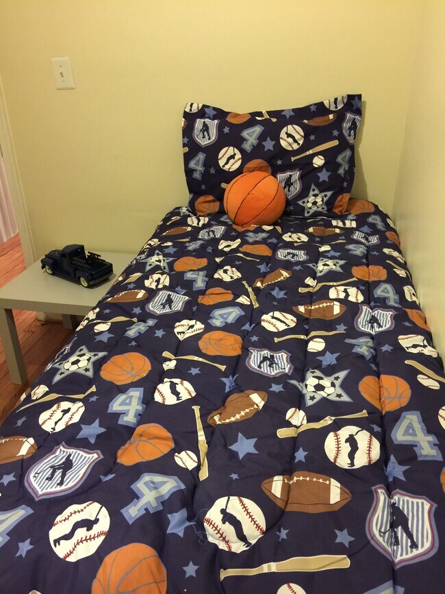 Bedroom 2 - 1703 L St NE