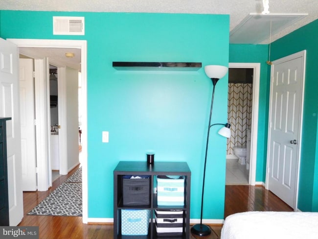 Building Photo - 9300 Caspian Way