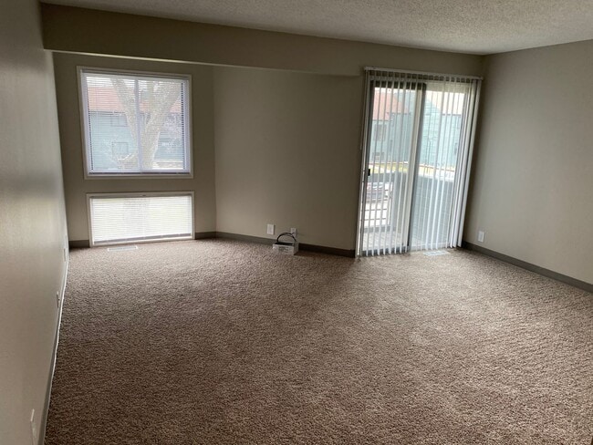 Building Photo - 2611 Izard Ct