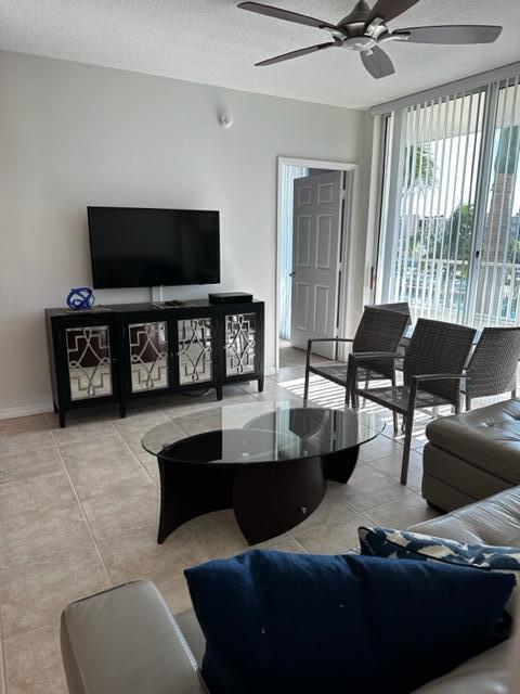 Building Photo - 625 Casa Loma Blvd