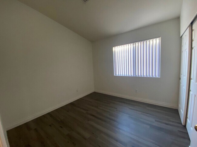 Building Photo - 8029 Sierra Largo Dr