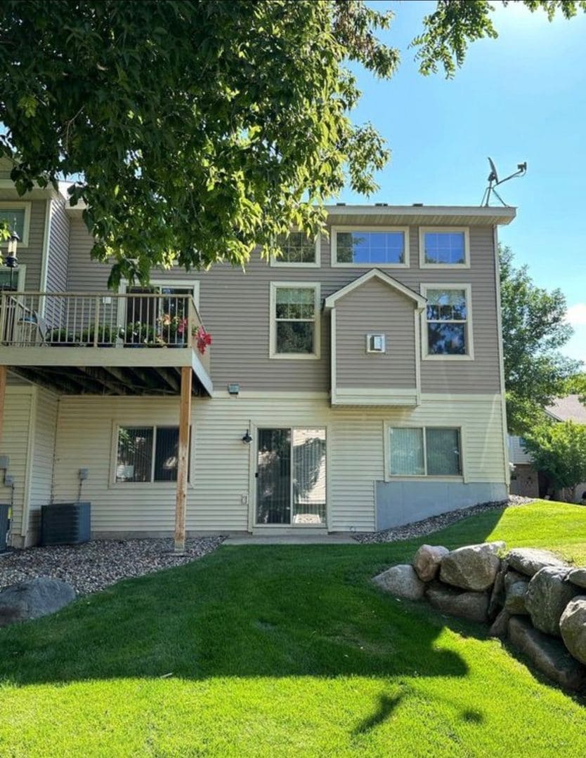 Building Photo - 8315 Cedarview Cir