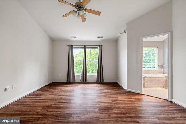 Building Photo - 15701 Palermo Terrace