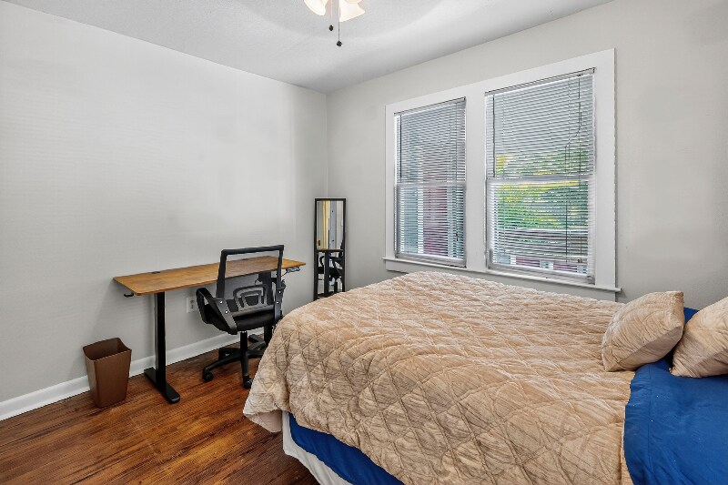 Building Photo - 731 20th St NW